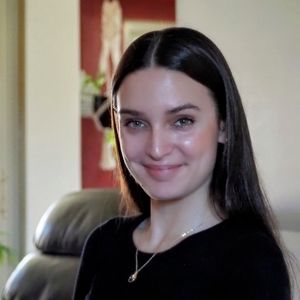 Meet your Posher, Iara